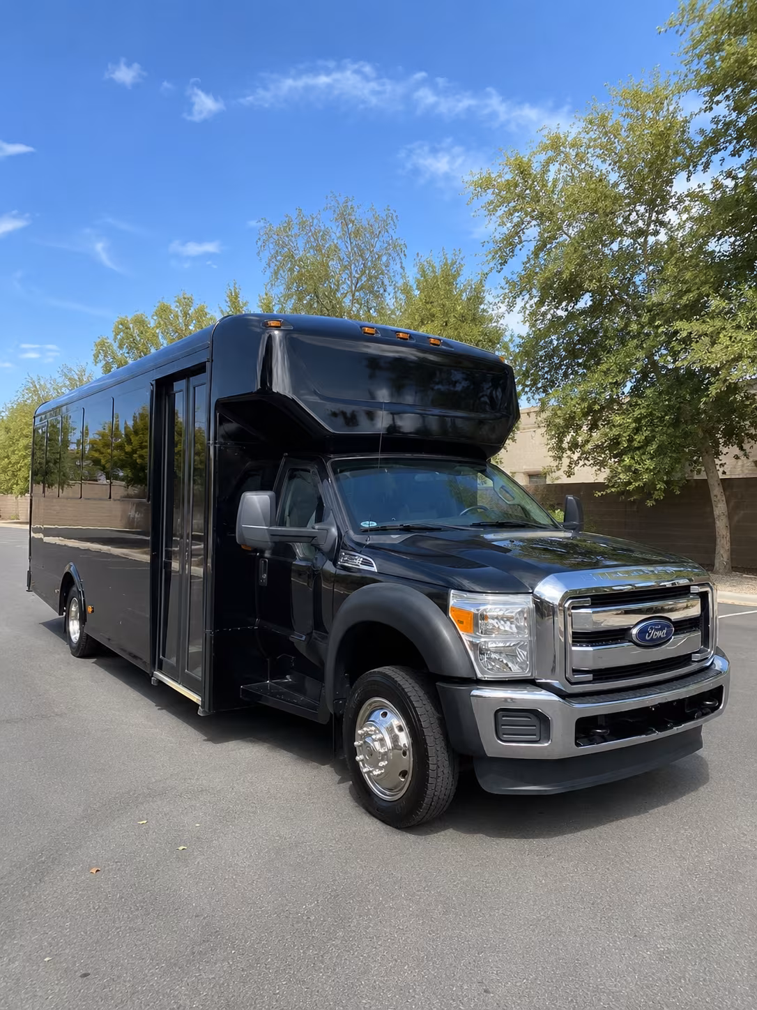Gulfport Birthday, Sweet 16, & Quinceañera Party Bus Rentals