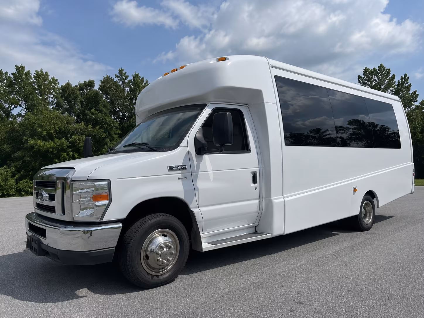 Kenner Birthday, Sweet 16, & Quinceañera Party Bus Rentals