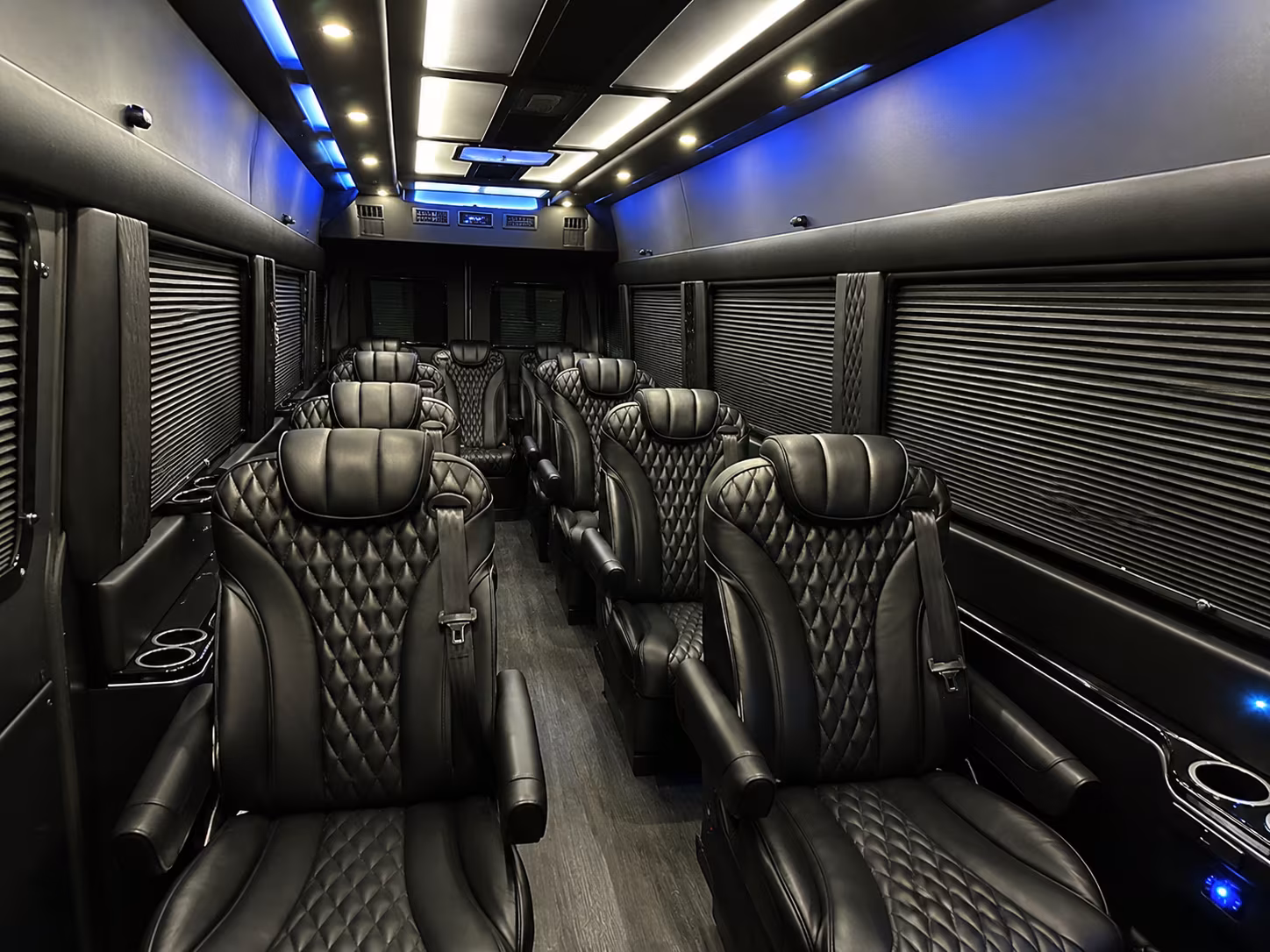 New Orleans Airport Shuttle & Transportation party bus exterior