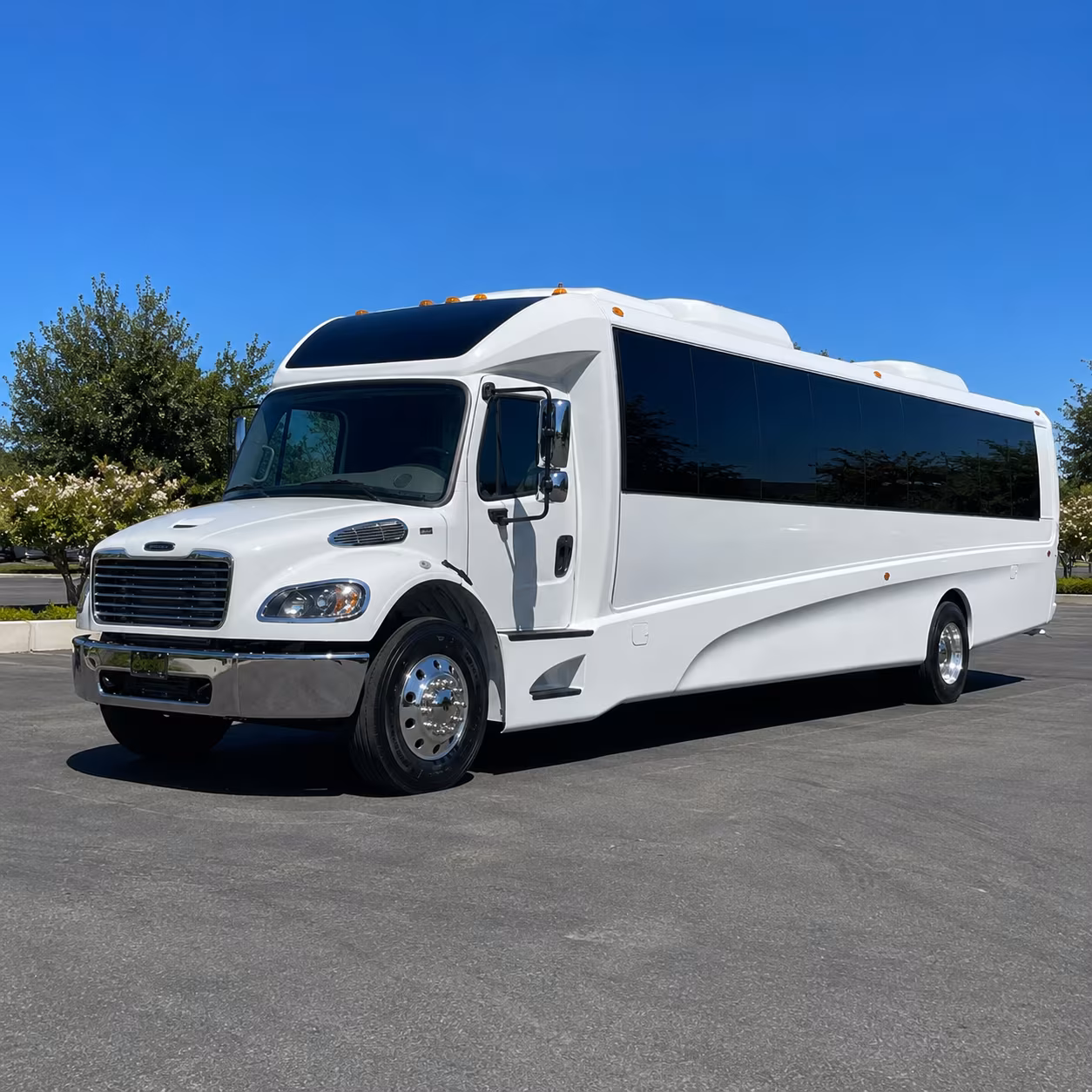 New Orleans Airport Shuttle & Transportation party bus exterior