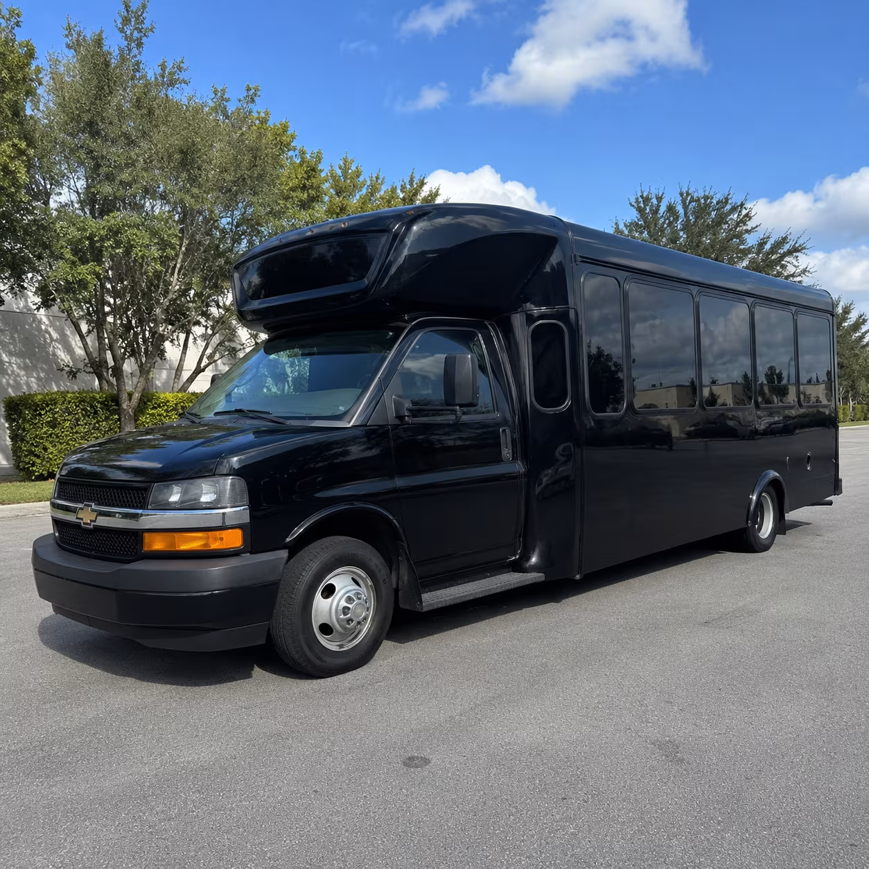 New Orleans Homecoming & Prom Party Bus Rentals